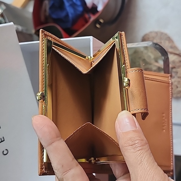 Authentic NWOT CELINE kiss lock Wallet - Picture 6 of 12